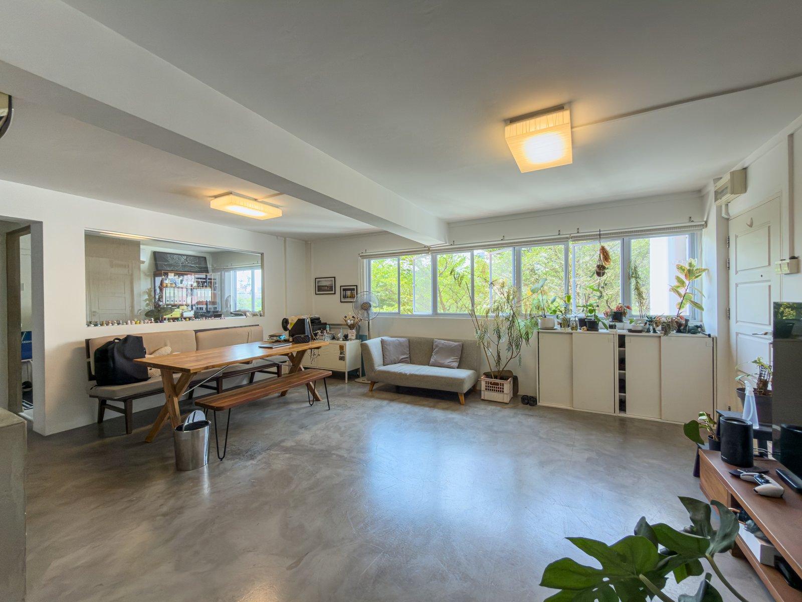 8 Holland Avenue 4RM Queenstown District 3 — 3 bedroom HDB photo 1