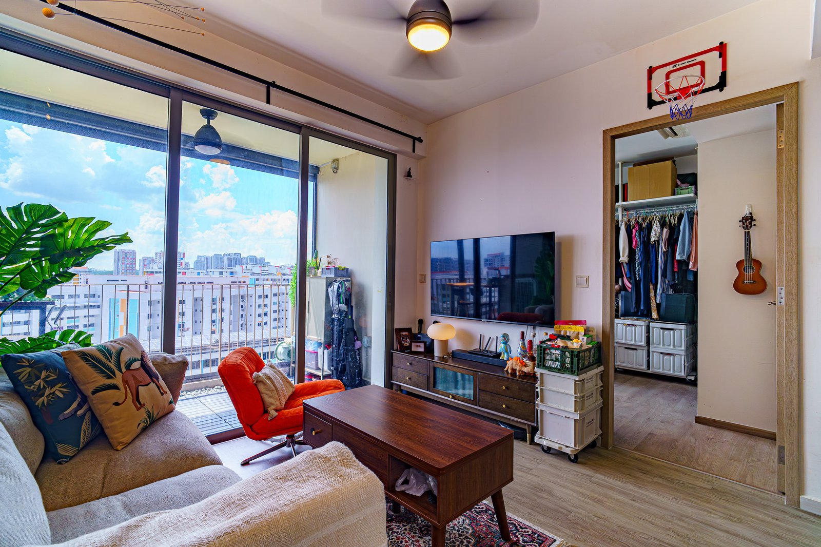 Sol Acres 1BR + Study Bukit Batok, Bukit Panjang, Choa Chu Kang, Hillview District 23 — 1 bedroom Condominium photo 2